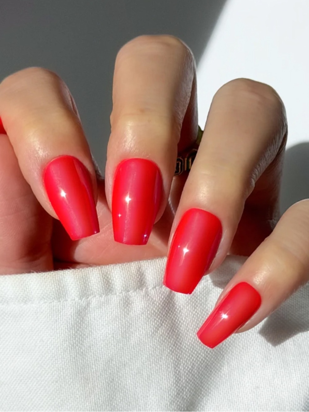 Fire engine red Pink Press-On Nail Set - Women Glamnetic Press On Nails NIB